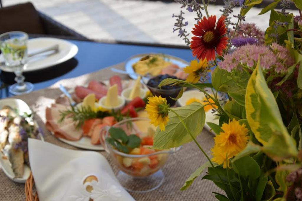 Pod Wzgorzem Bed & Breakfast ฟรอมบอร์ก ภายนอก รูปภาพ